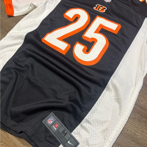 NFL Bengals #25 Bernard Jersey - Picture 2 of 5